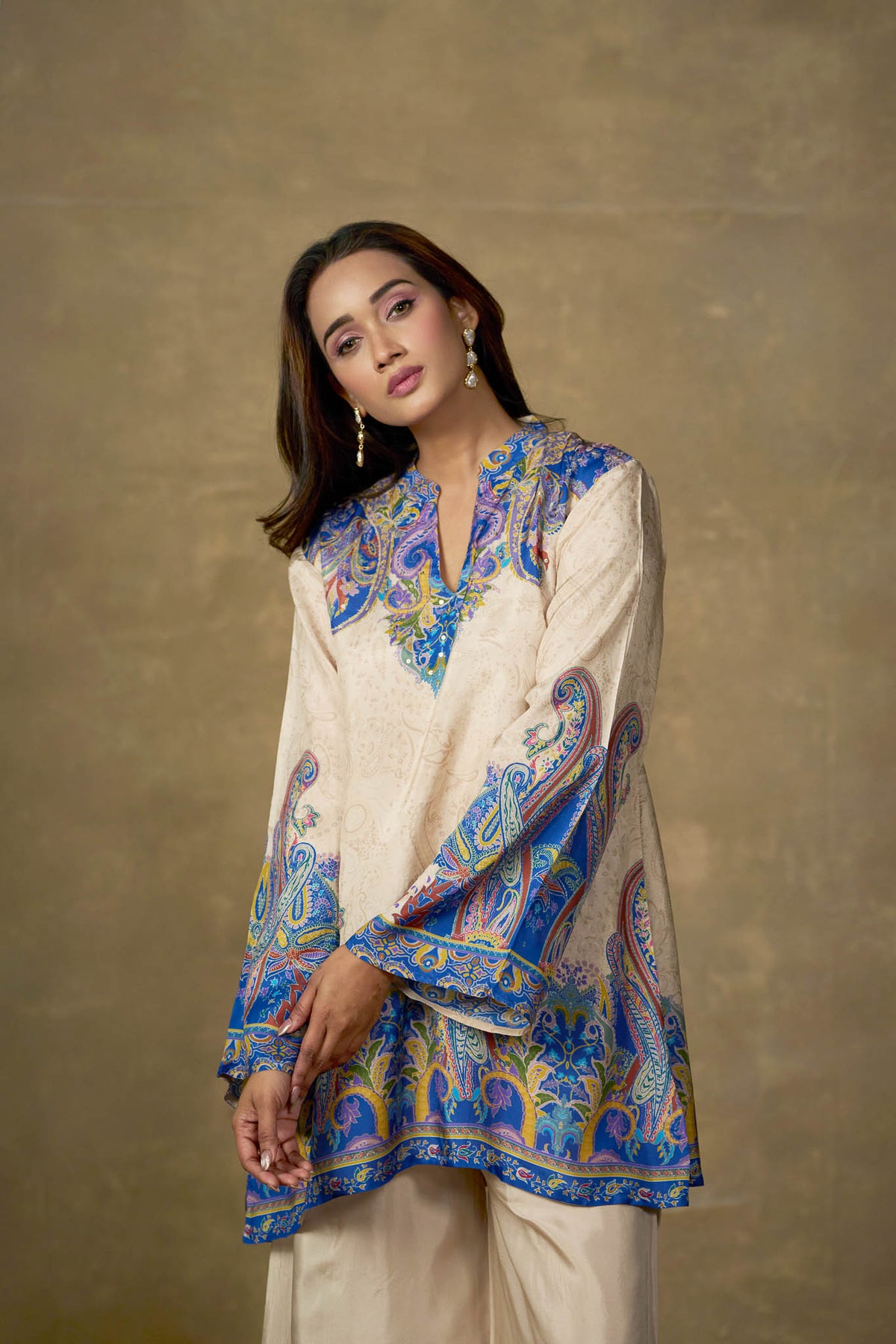 Ivory and blue viscose paisley co-ord set upper body view