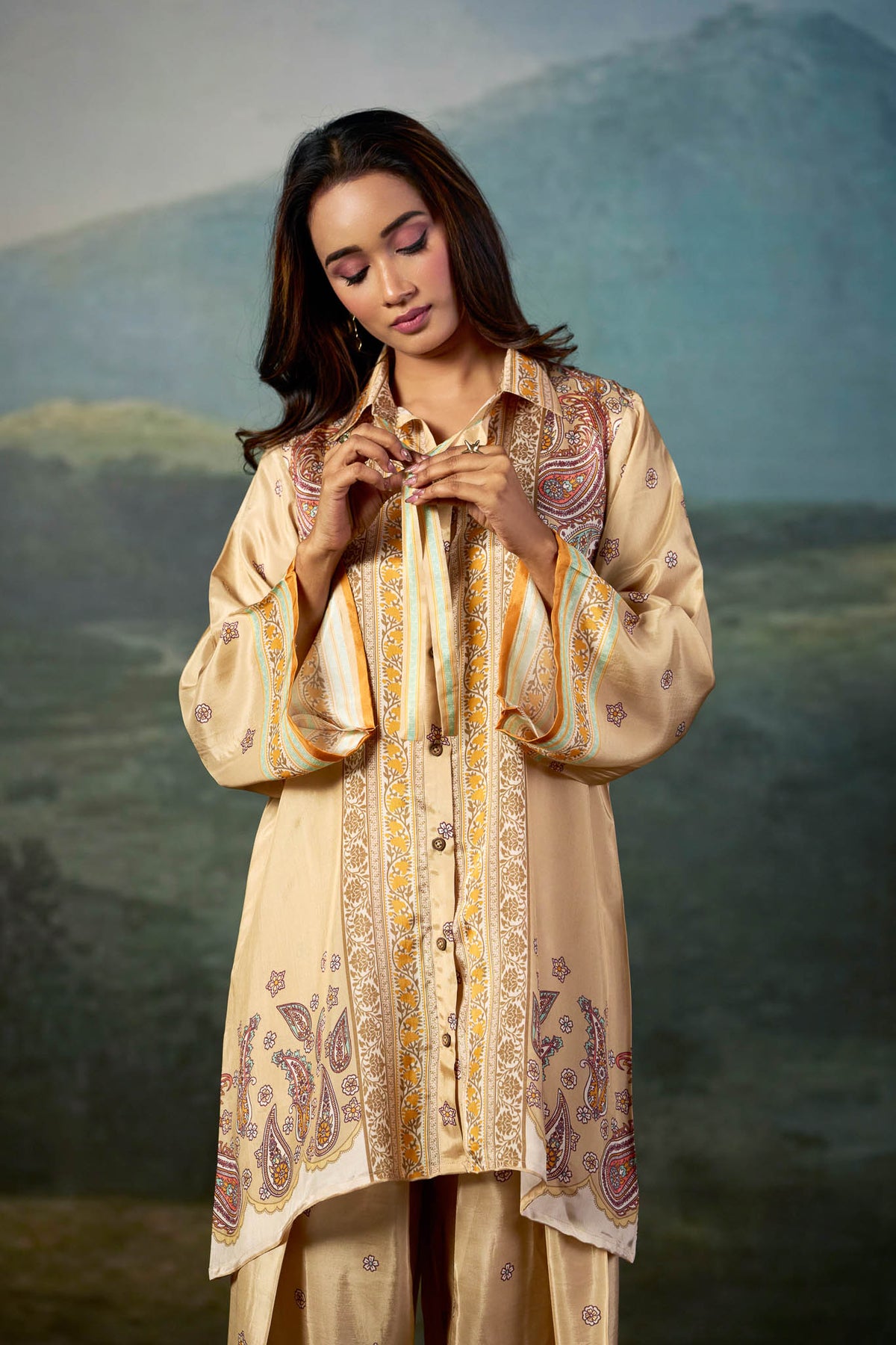 Ivory border print longline shirt set - front view