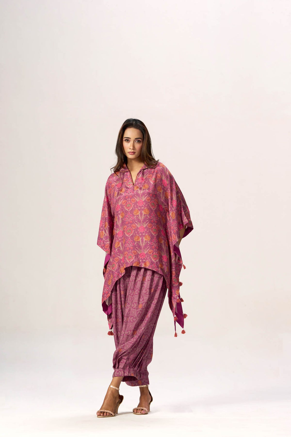 Aabha Viscose Muslin mauve floral print detail