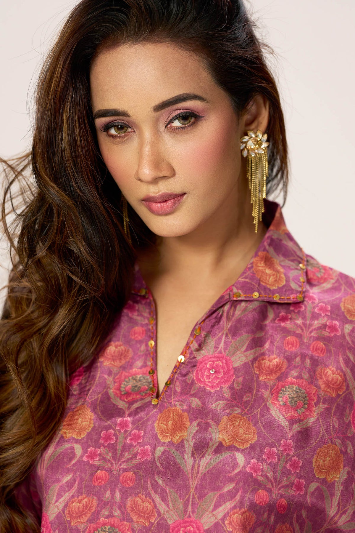 Aabha Viscose Muslin printed pants and finishing detail